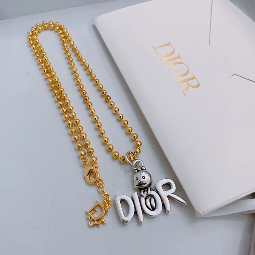 DIOR New Dior necklace Original goods New counter model Retro fashion essentials Can be
