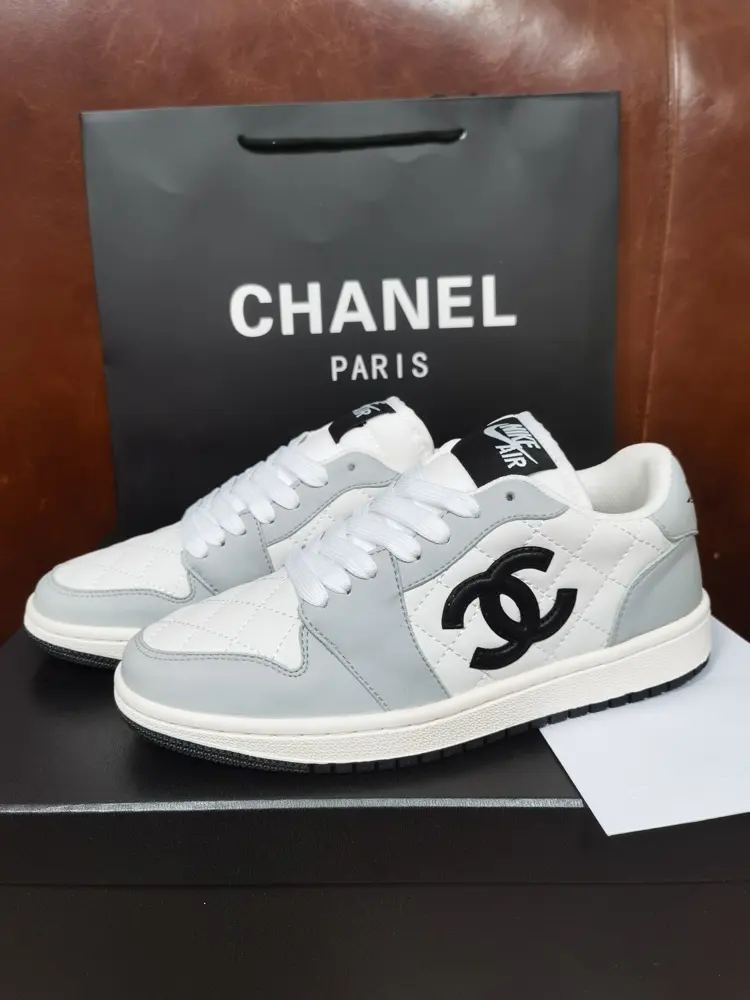 Chanel casual sneakers
