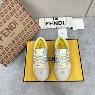 Fendi Retro Contrast Color Sneakers Fend* Match compact design sneakers with retro label on
