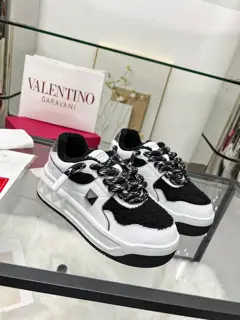Valentino pinkpp limited edition thick shoelaces lamb wool couple style casual shoes