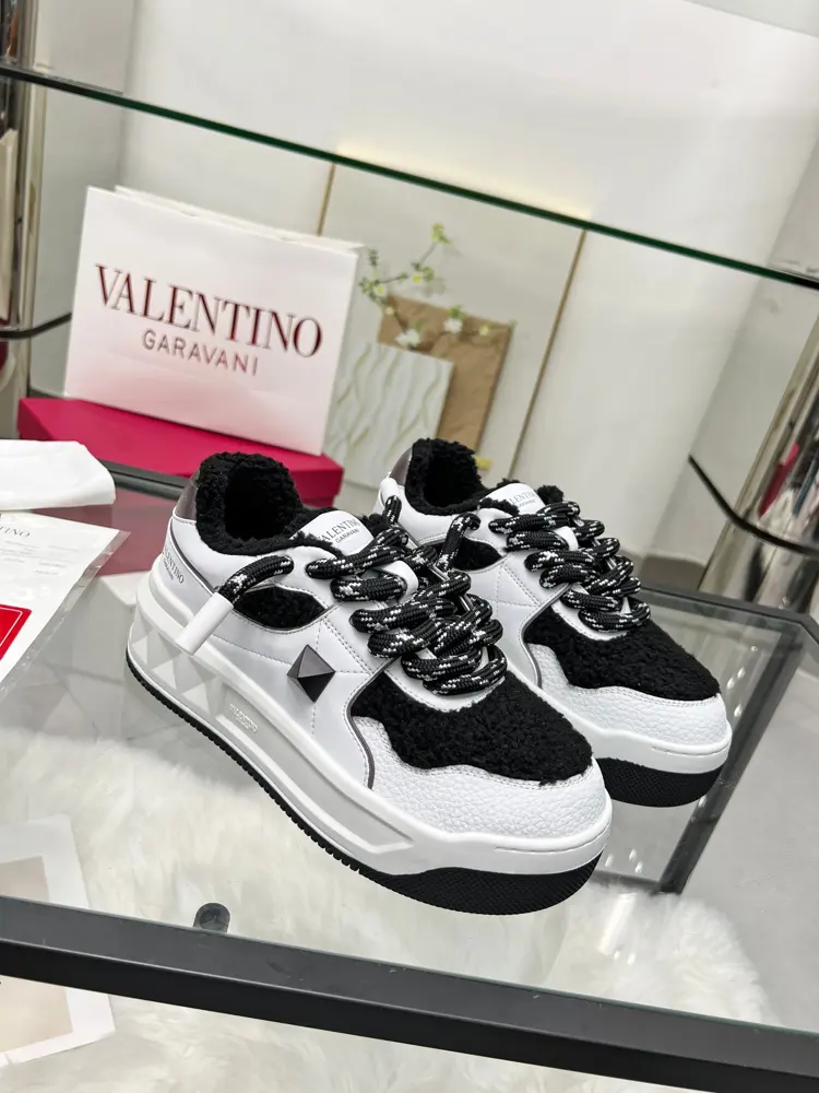 Valentino pinkpp limited edition thick shoelaces lamb wool couple style casual shoes