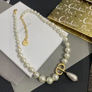 Dior vintage necklace