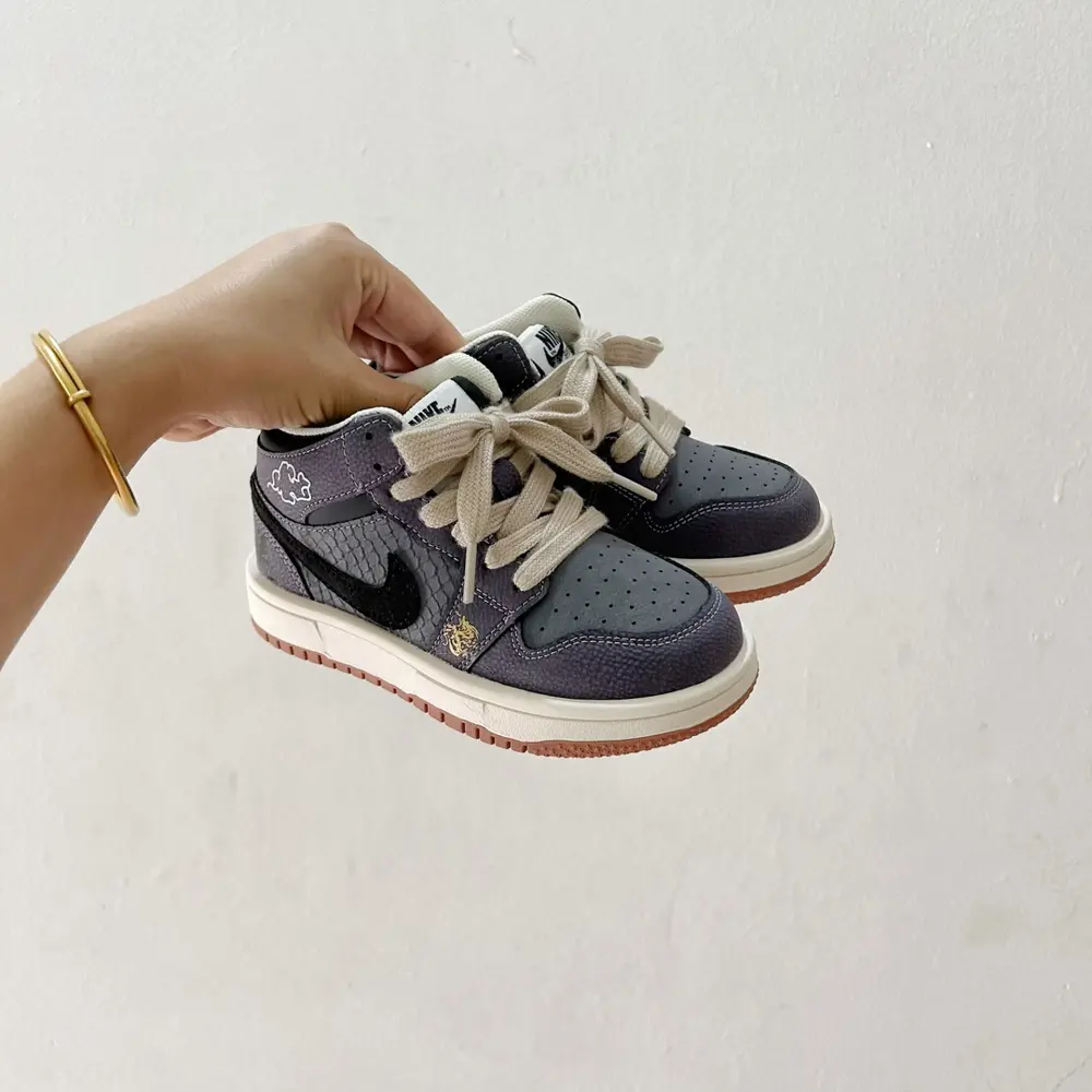 Air Jordan 1 co-branded Chinese children’s basketball shoes
