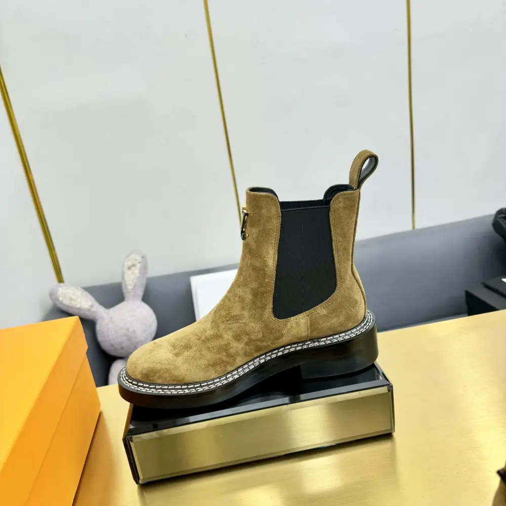 Louis Vuitton’s new Chelsea boots for women~Shopping is about fate