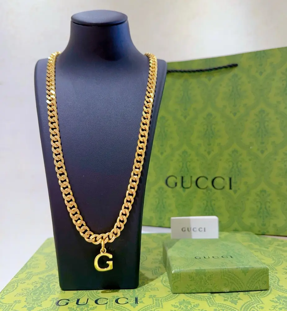 GucciThe latest Gucci necklace with a higher grade chain
