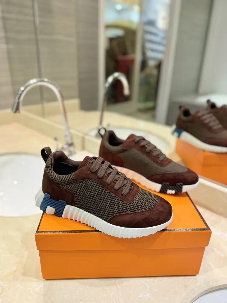 Hermes Outsole: IP+TPU (multi-color letters) German technology irradiation machine seamless