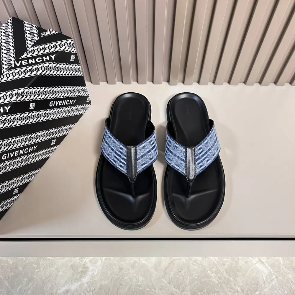 Givenchy slippers