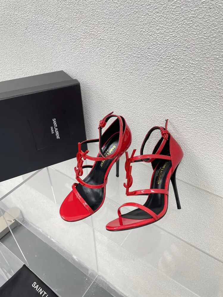 Classic high heels with Yves Saint Laurent logo T-strap and low heels