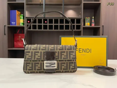 Fendi Baguette