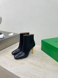 BOTTEGA VENETA BV Knot series metal heel short boots