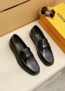 Louis Vuitton casual leather shoes