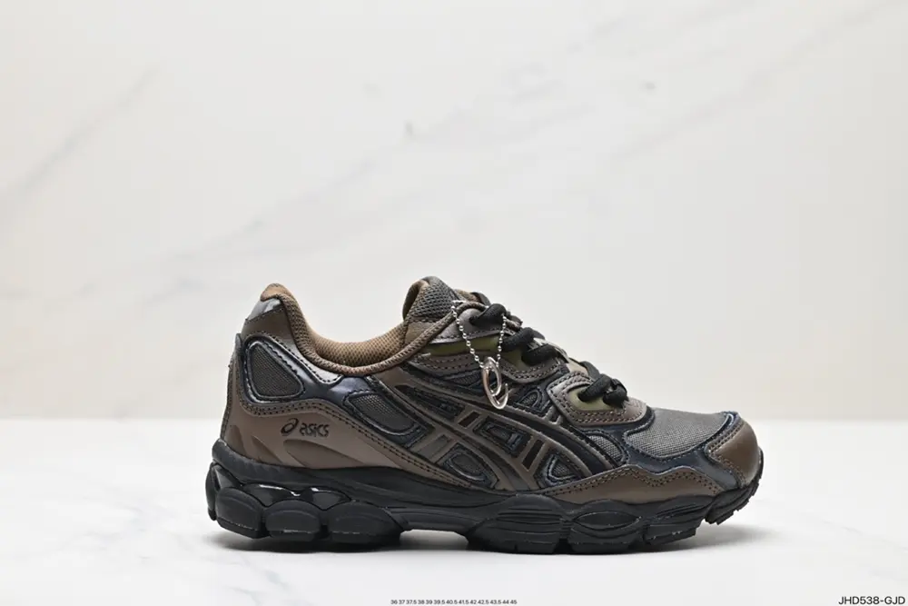 ASICS breathable mesh upper with some synthetic leather material uses the new AHAR+ rubber 1203A383-020