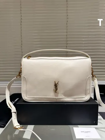 Yves Saint Laurent Bag