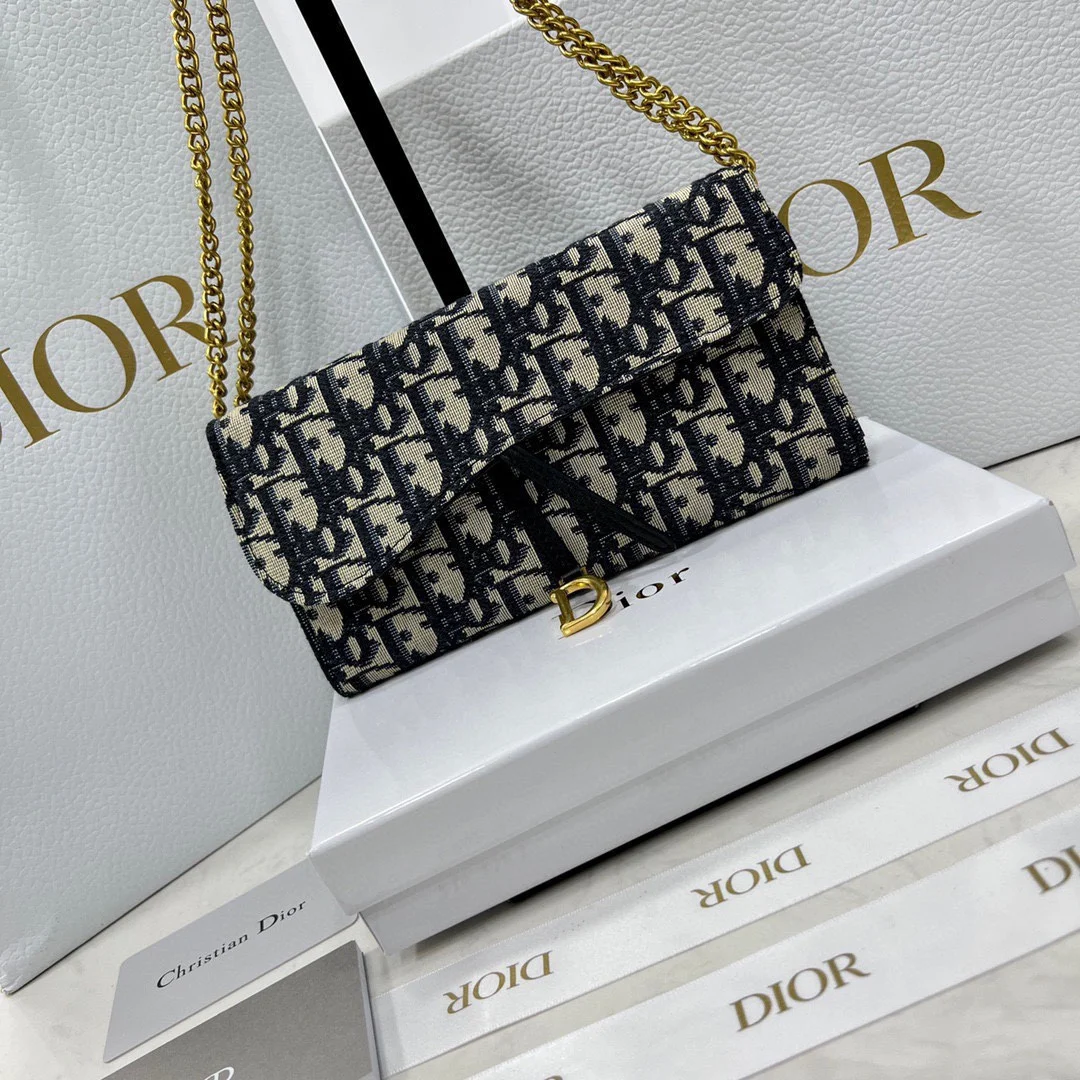 Dior Overseas