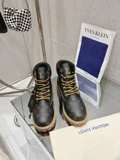 Louis Vuitton x Timberland co-branded yellow boots ankle boots