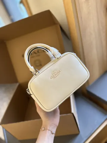 COACH Crossbody