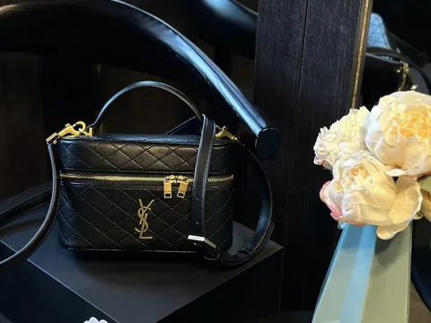 Yves Saint Laurent Bag