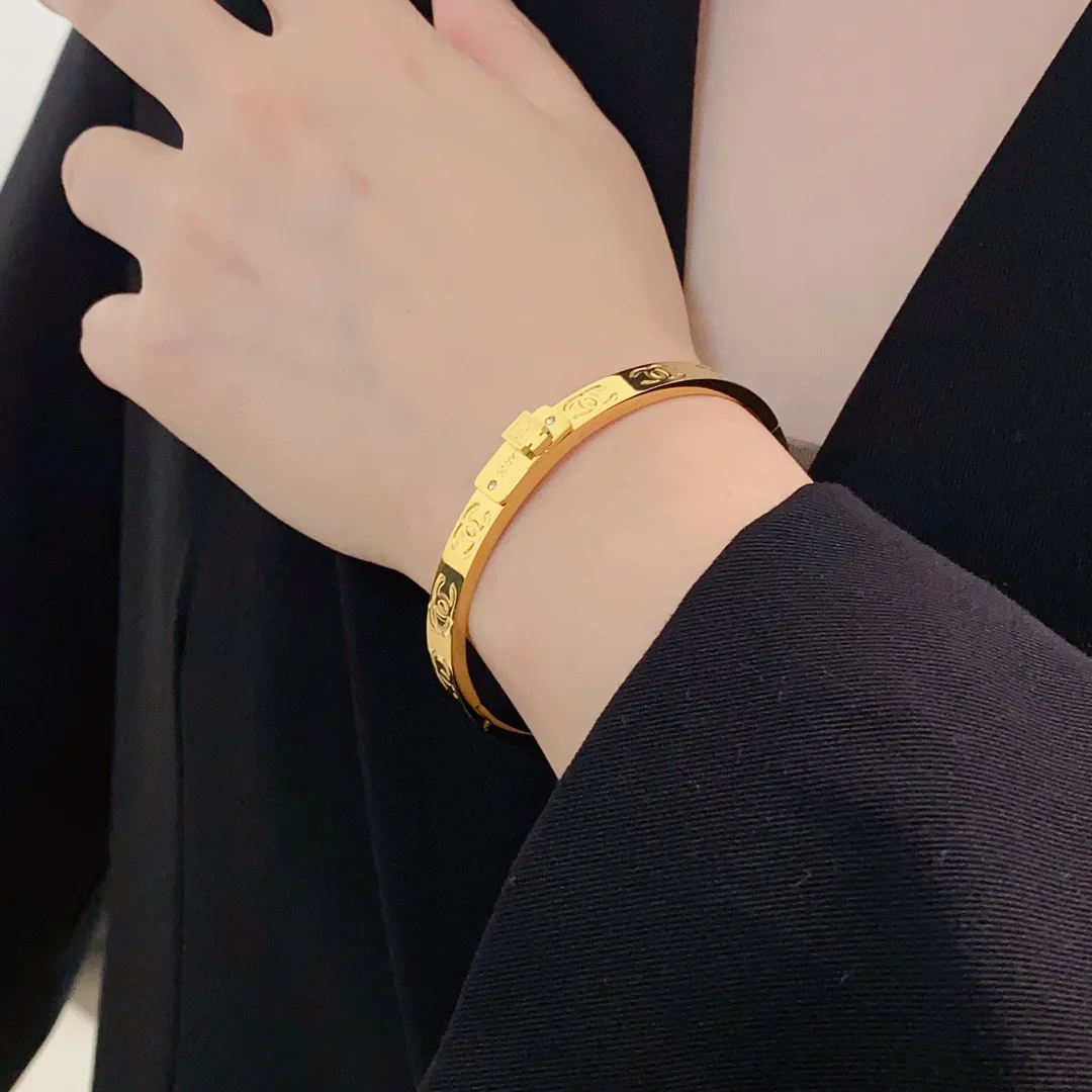 Chanel engraved letter C perfume bottle diamond bracelet