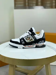 Louis Vuitton classic high-top trendy shoes
