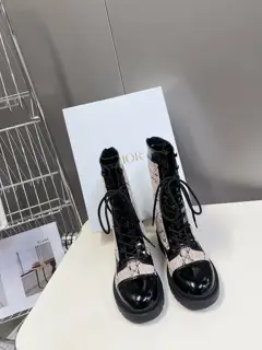 Dior autumn and winter catwalk work boots