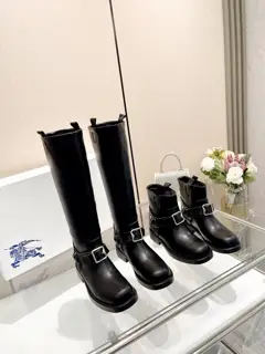 BURBERRY knight boots style uppers