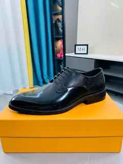 Louis Vuitton new open-edge pigskin shoes