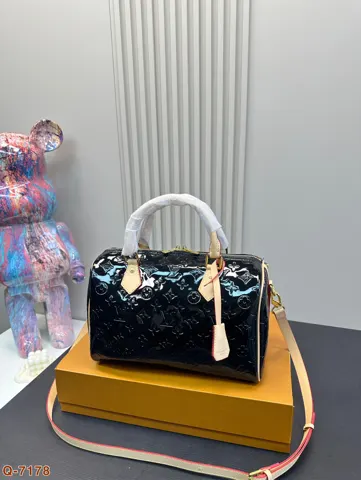 Louis Vuitton Speedy
