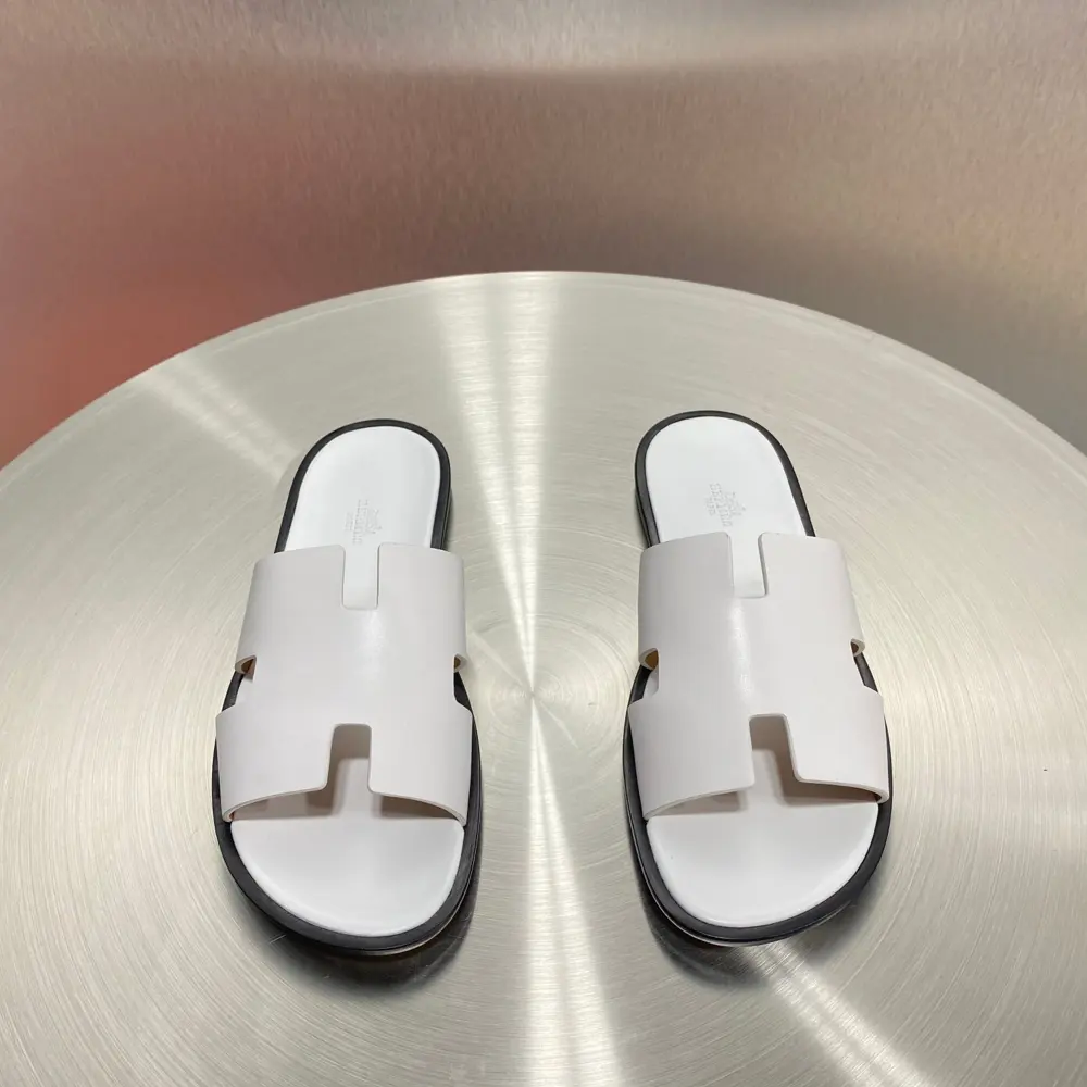 Hermès Classic H Slippers ~ High-end men’s sandals• beach shoes slippers ~ counter