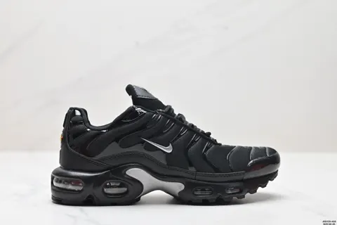 Nike Air Max Plus is the representative of Nike’s alternative shoes. TN It was born in 1996 718071