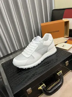 Louis Vuitton latest fashion casual shoes