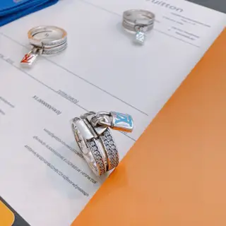 Louis Vuitton ring