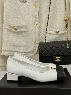 Chanel Double C thick heel shoes