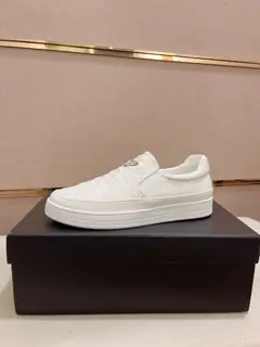 Prada casual fashion men’s shoes