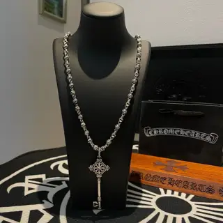 Chrome Hearts skull necklace