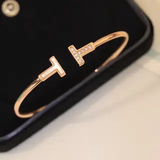 Tiffany double T bracelet