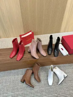 Valentino women’s boots are comfortable and versatile