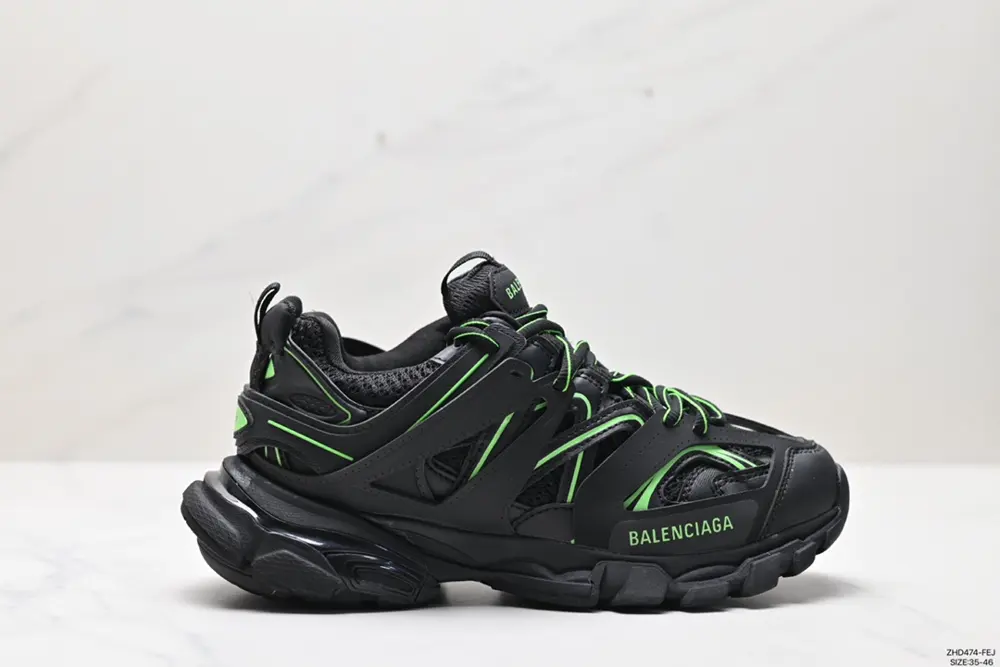 Balenciaga Original accessories dust bag and shoelaces included#All developed using 542023