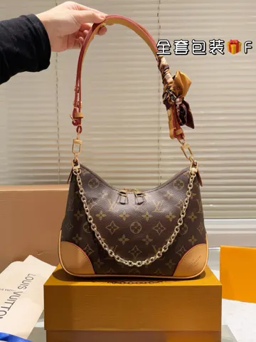 Louis Vuitton Crossbody