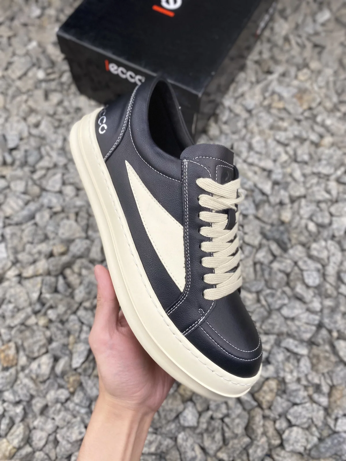 ECCO new versatile casual style