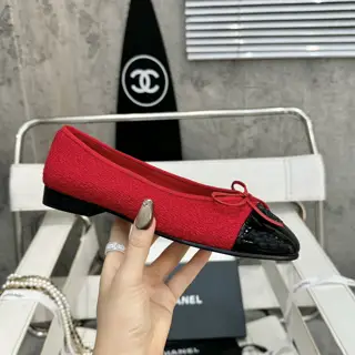 Chanel ballet flats are a timeless luxury classic~Material: imported mixed