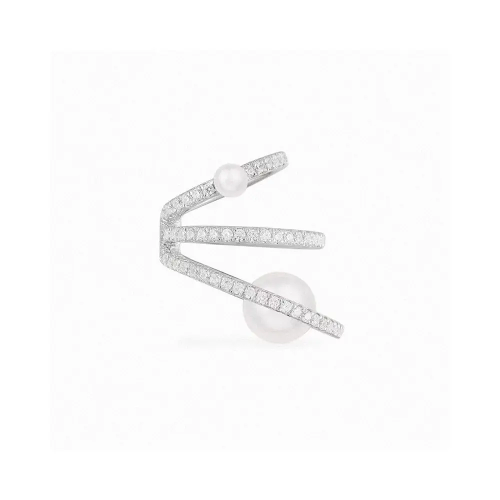 Apm monaco multi-layer pearl single ear clip