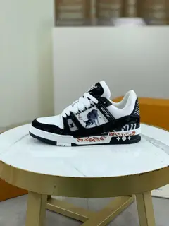 Louis Vuitton classic high-top trendy shoes