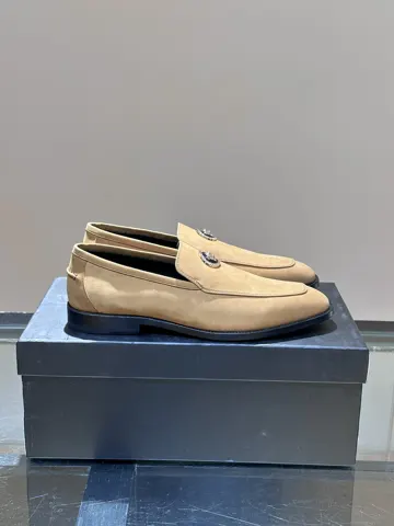 Versace classic men’s business shoes with leather soles