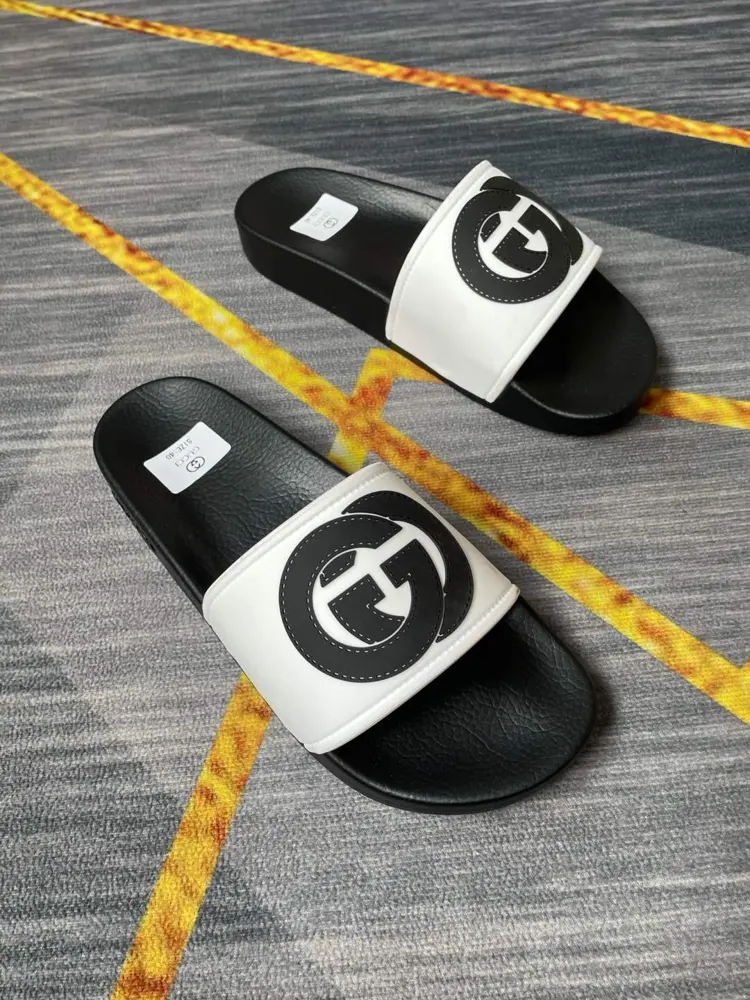 Gucci couple flip flops