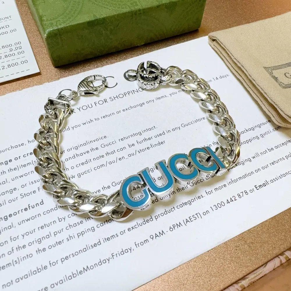 Gucci bracelet. High-end brand customization