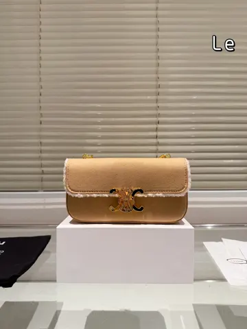 Celine Triomphe