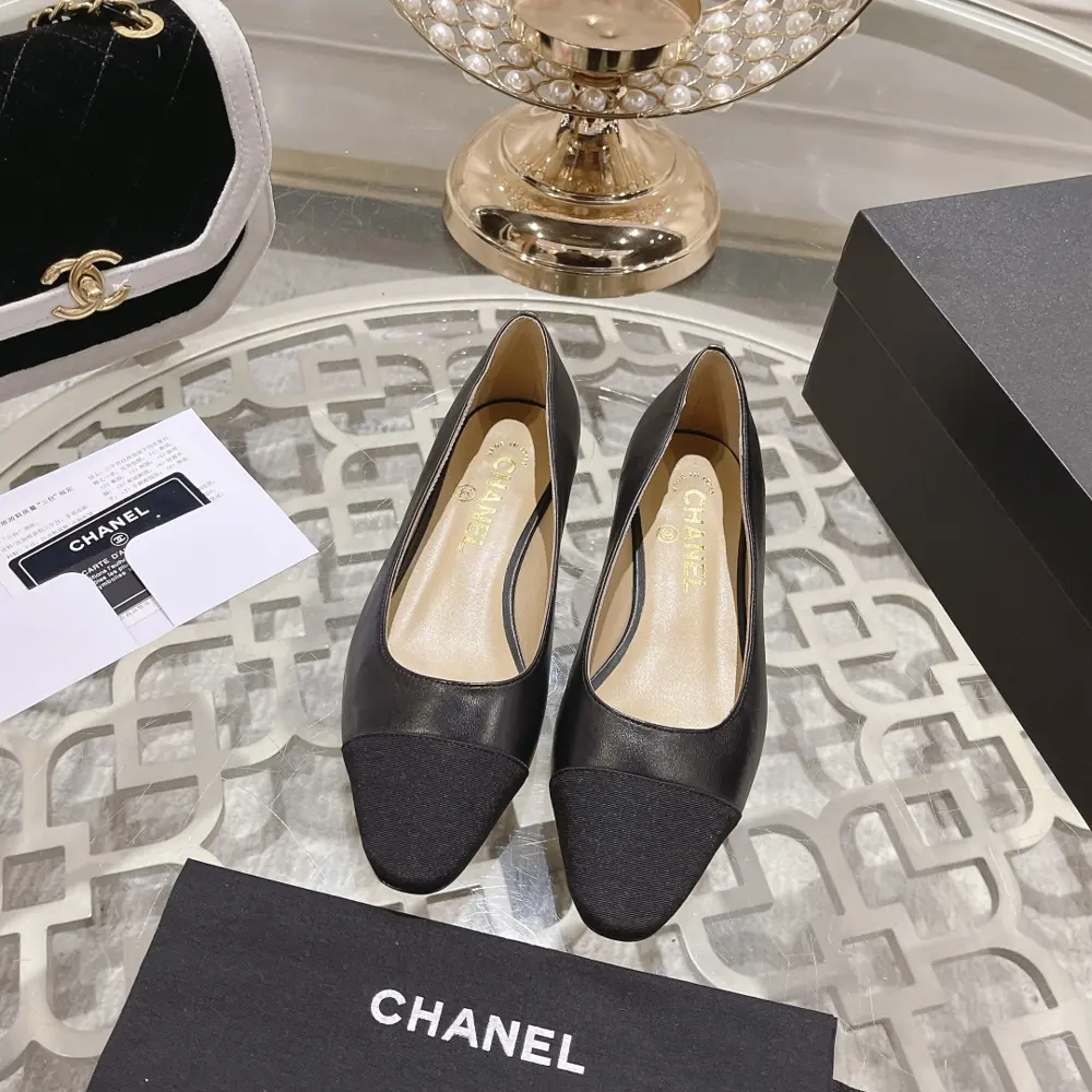 Chanel Spring and Summer Classic Colorblock Thick Heel Single Shoes Fashionable Catwalk