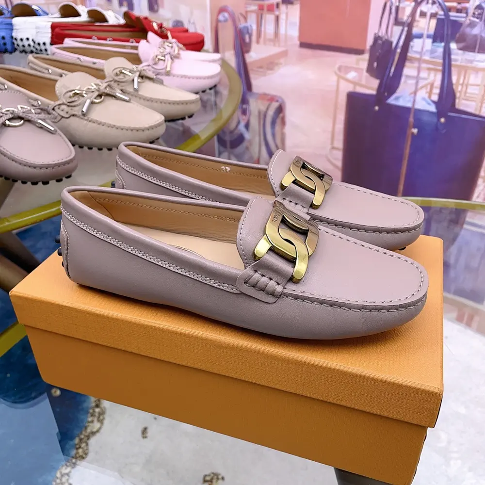 Tods classic ladies’ moccasins