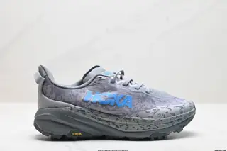 The HOKA brand comes from the Maori language of New Zealand. HOKA means earth 1147791