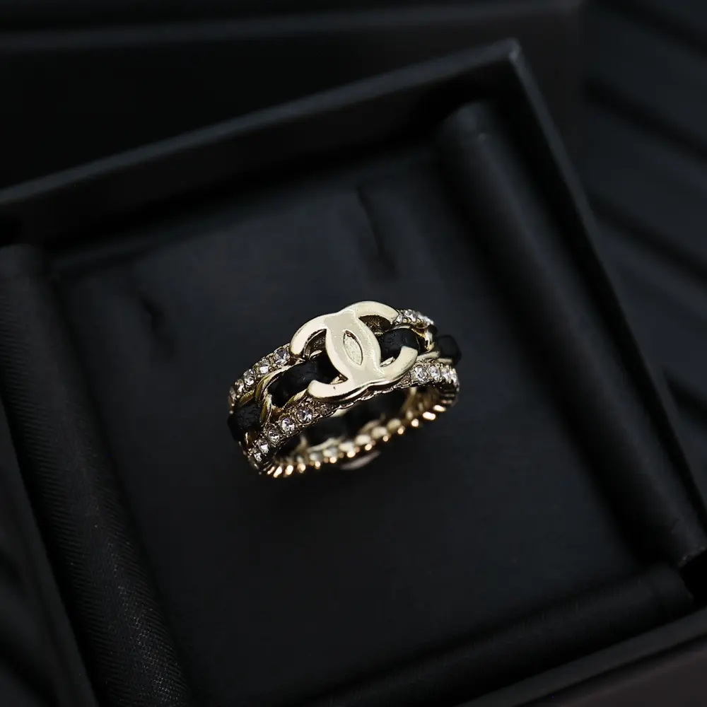 Chanel 24C new season’s hot-selling cowhide ring
